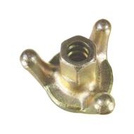 Ecrou 3 ailettes acier forgé pour tige filetage Ø15-17 base 65mm